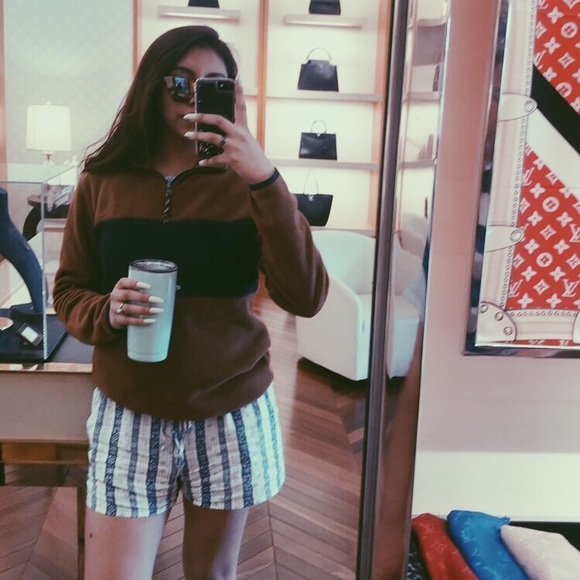 Meet your Posher, Genesis - Picture 1 of 1